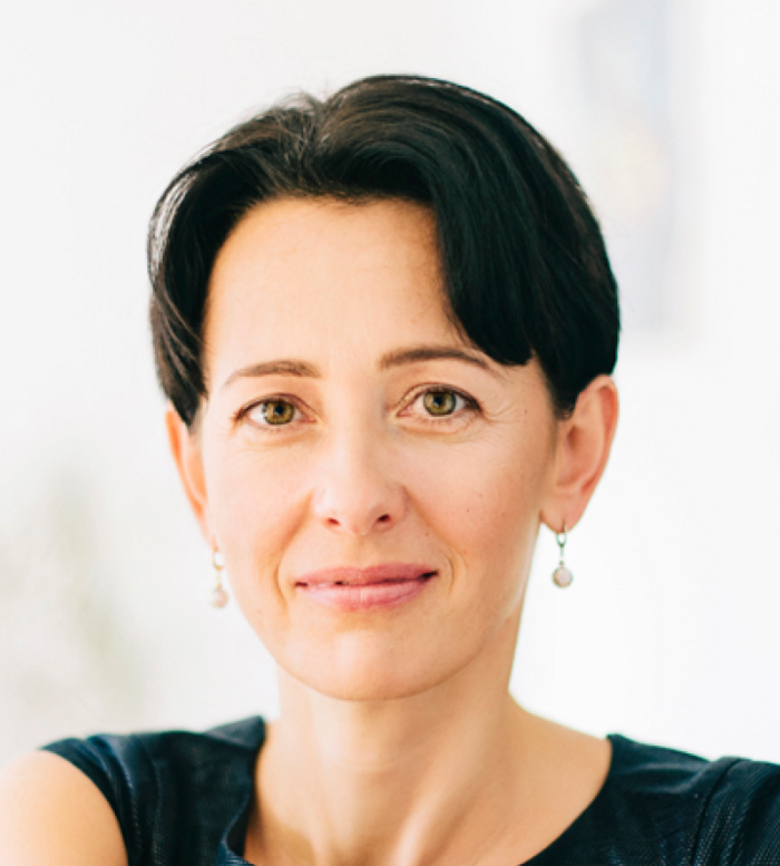 Katarzyna Grzesik-Harz, Faculty at Helvetic Business School